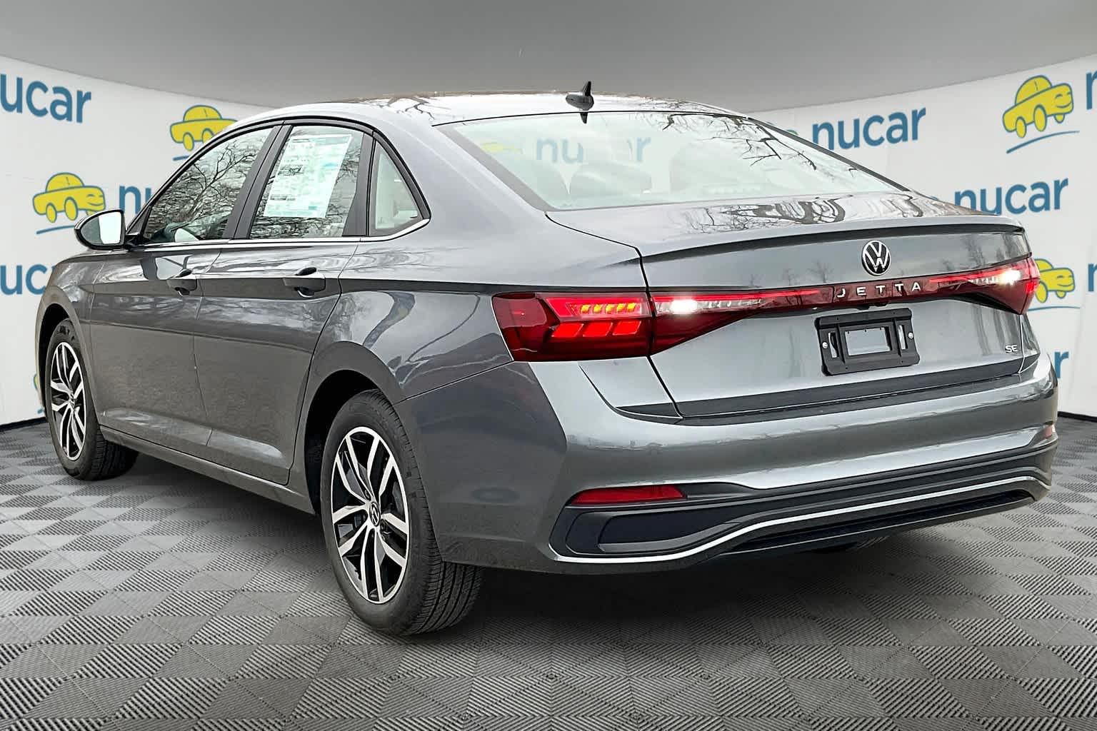 2025 Volkswagen Jetta SE - Photo 5