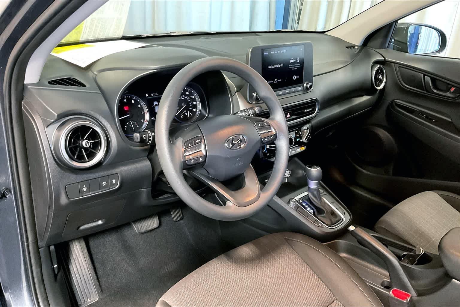 2023 Hyundai Kona SEL - Photo 8