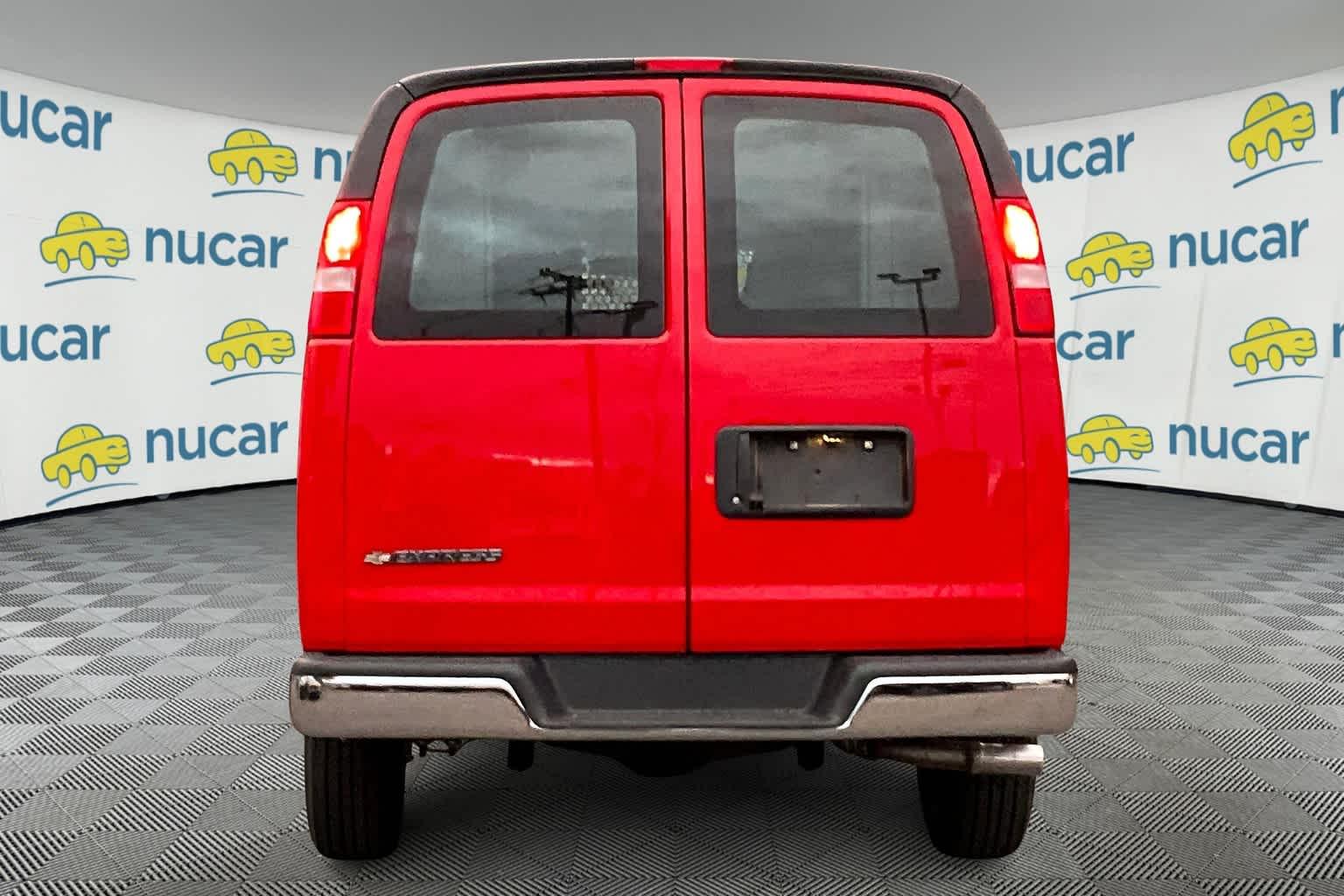 2024 Chevrolet Express 2500 CARGO - Photo 5