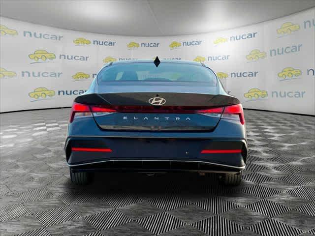 2024 Hyundai Elantra SEL - Photo 7