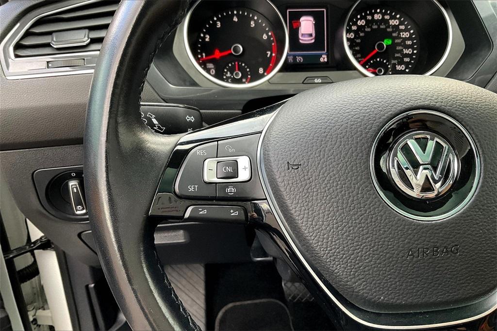 2019 Volkswagen Tiguan 2.0T SE - Photo 24