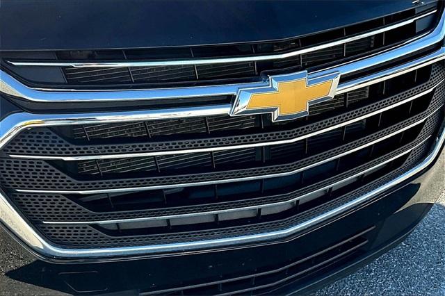 2021 Chevrolet Traverse LT - Photo 24