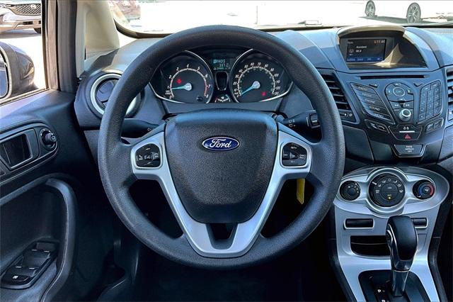 2018 Ford Fiesta SE - Photo 16