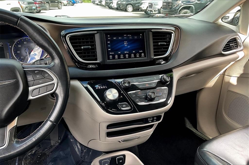 2018 Chrysler Pacifica Touring L - Photo 18