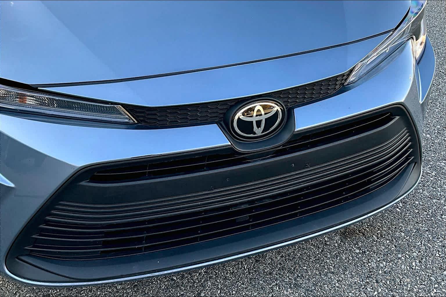 2024 Toyota Corolla LE - Photo 30