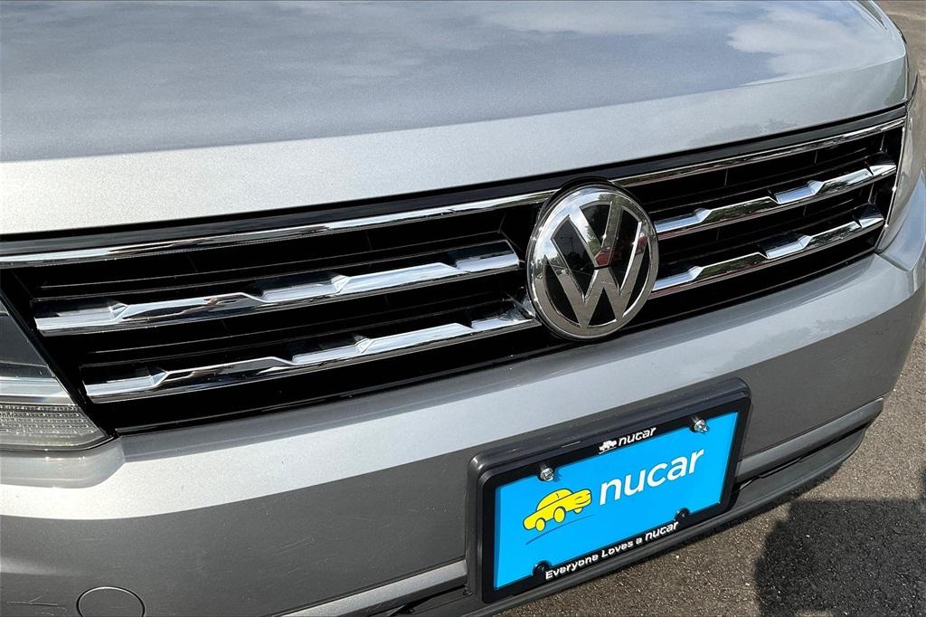 2020 Volkswagen Tiguan 2.0T SEL - Photo 33