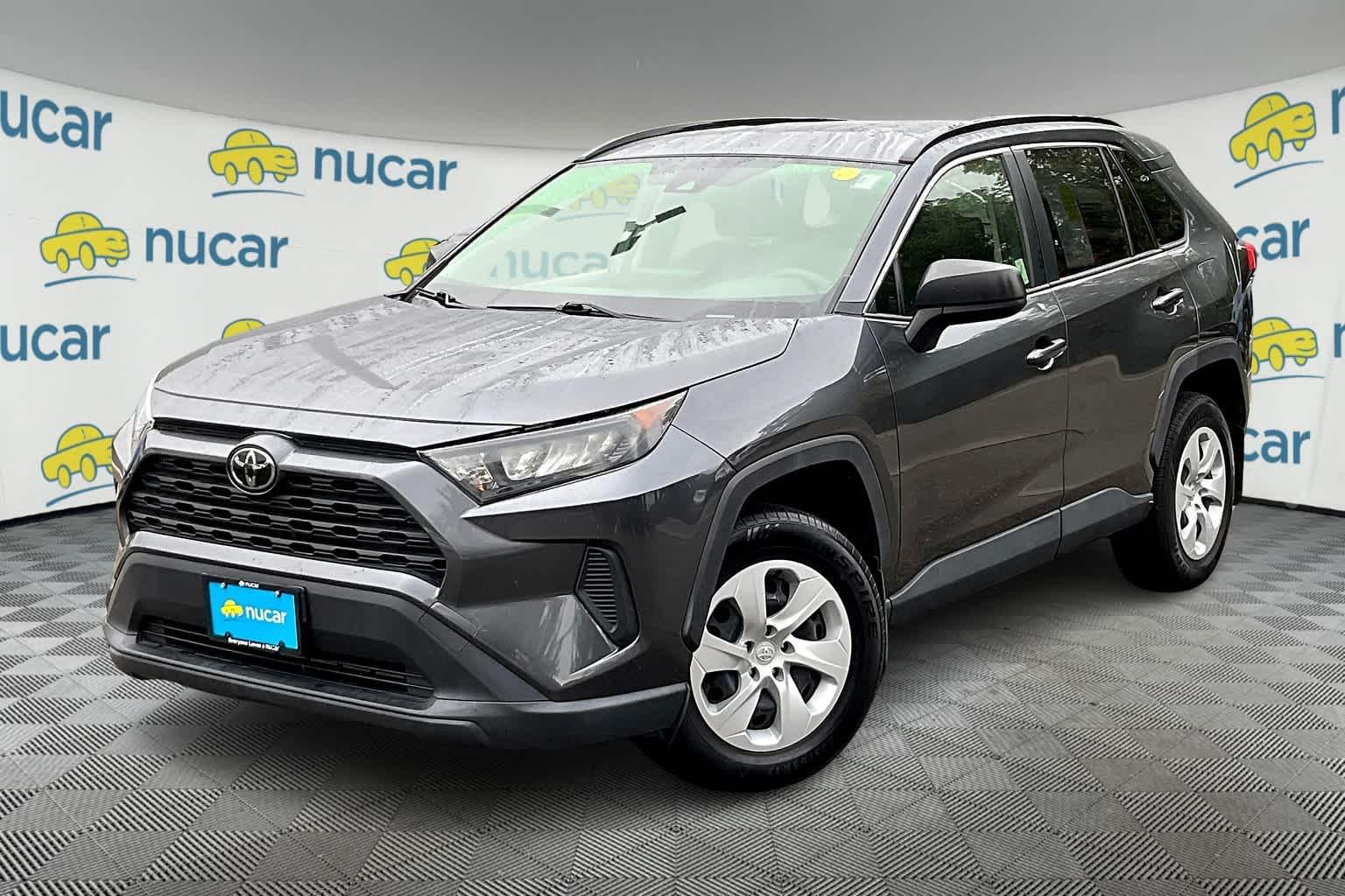 2019 Toyota RAV4 LE - Photo 3