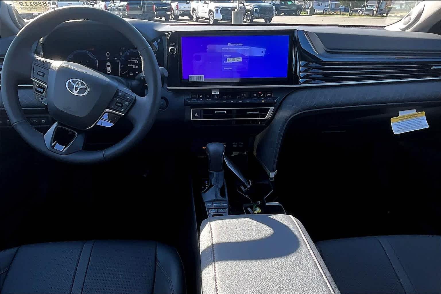 2025 Toyota Camry XLE - Photo 11