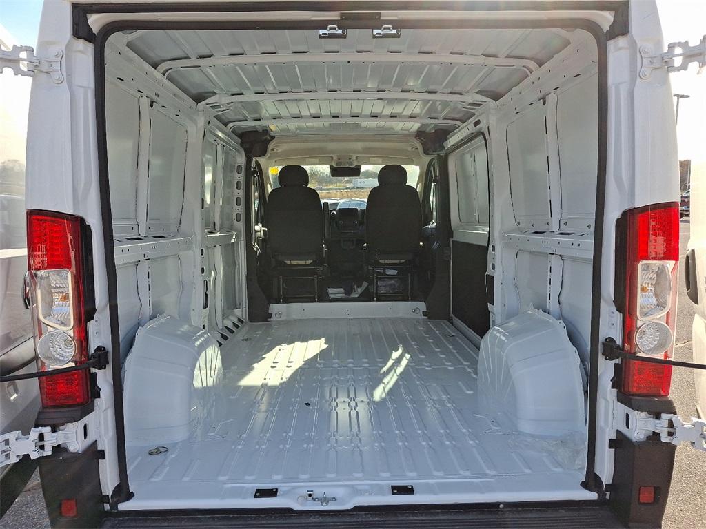 2025 Ram ProMaster 1500 Low Roof - Photo 19