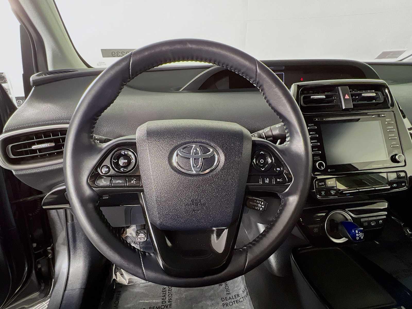 2021 Toyota Prius Prime LE - Photo 11