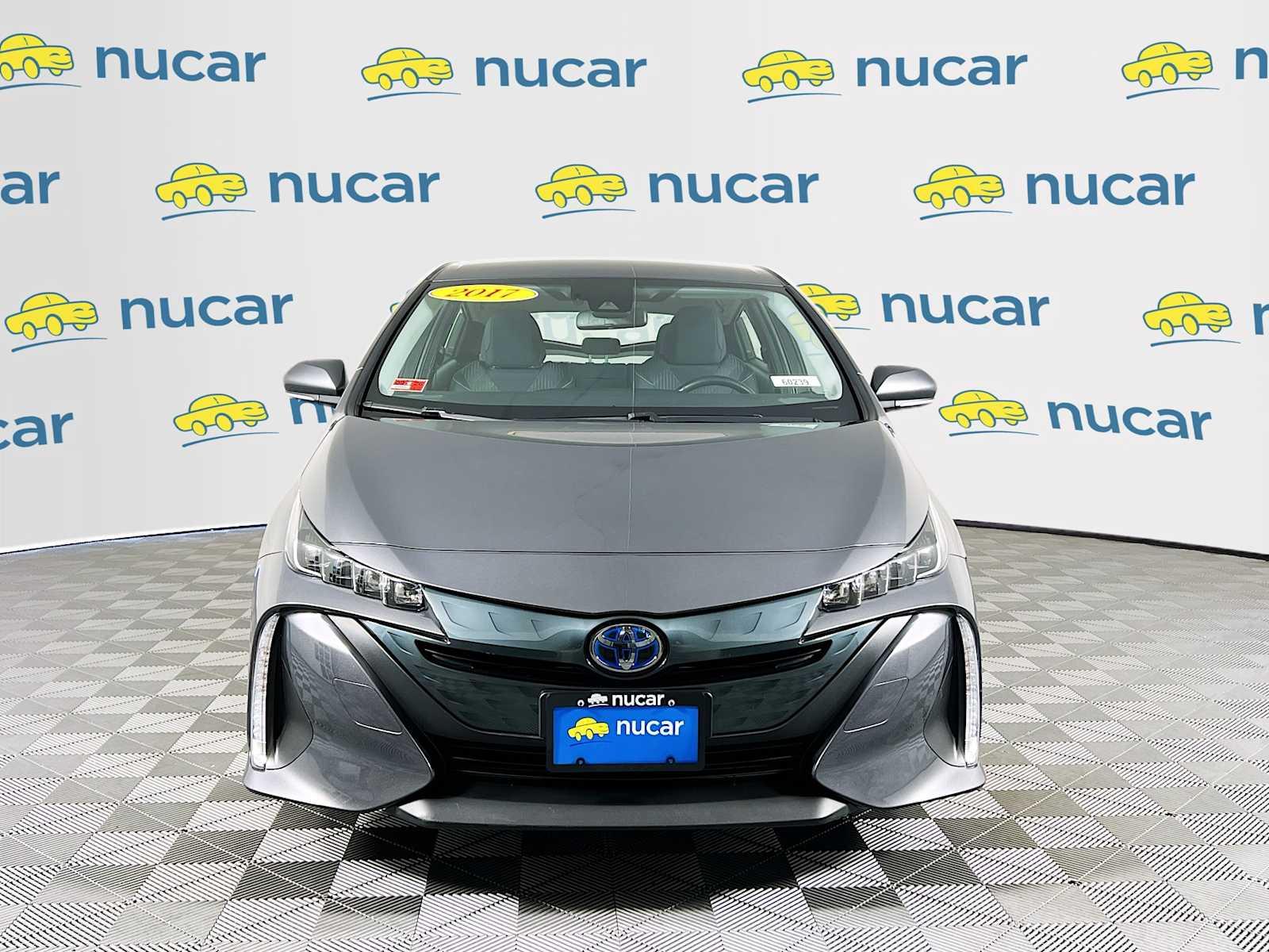 2021 Toyota Prius Prime LE - Photo 2