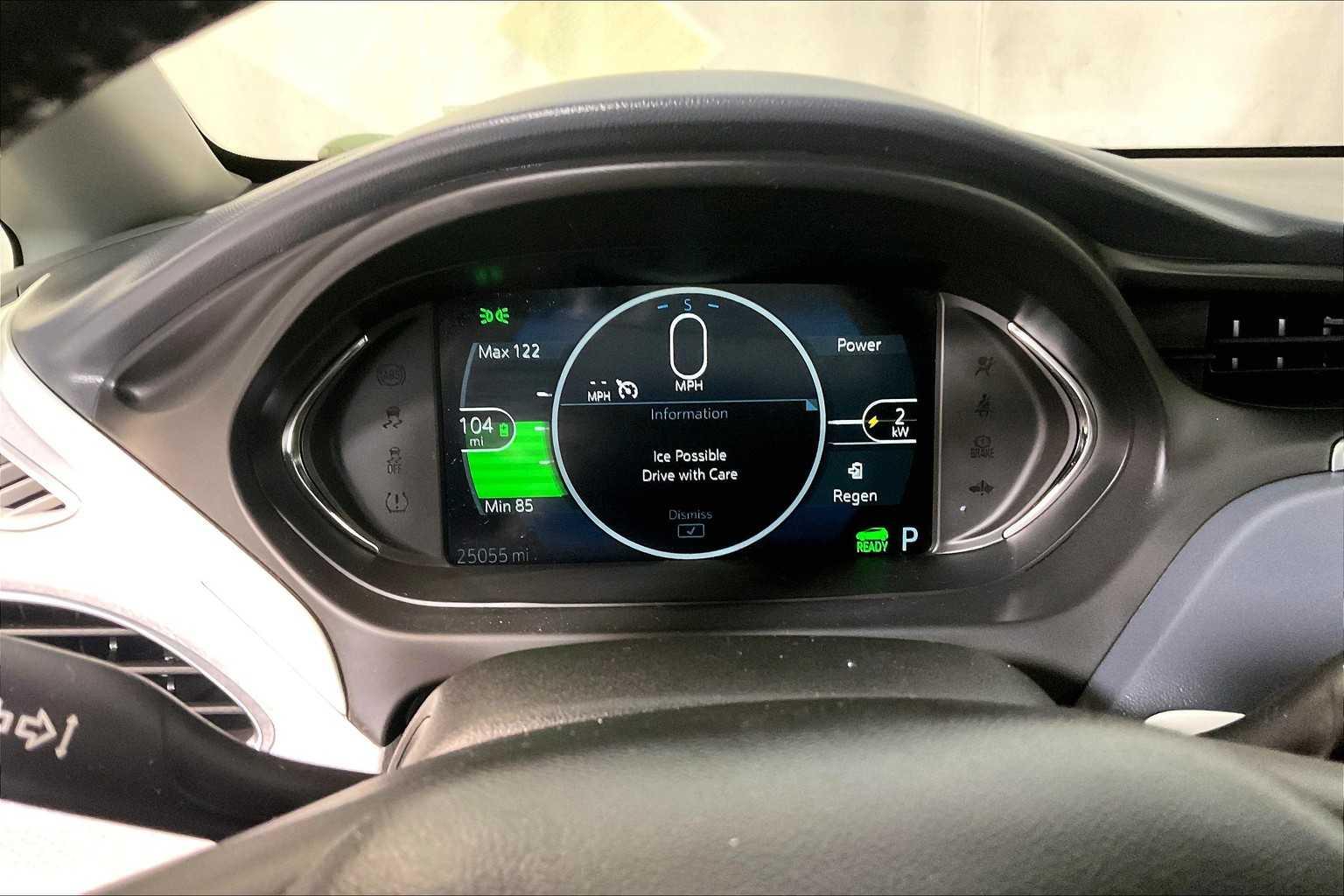 2018 Chevrolet Bolt EV LT - Photo 24