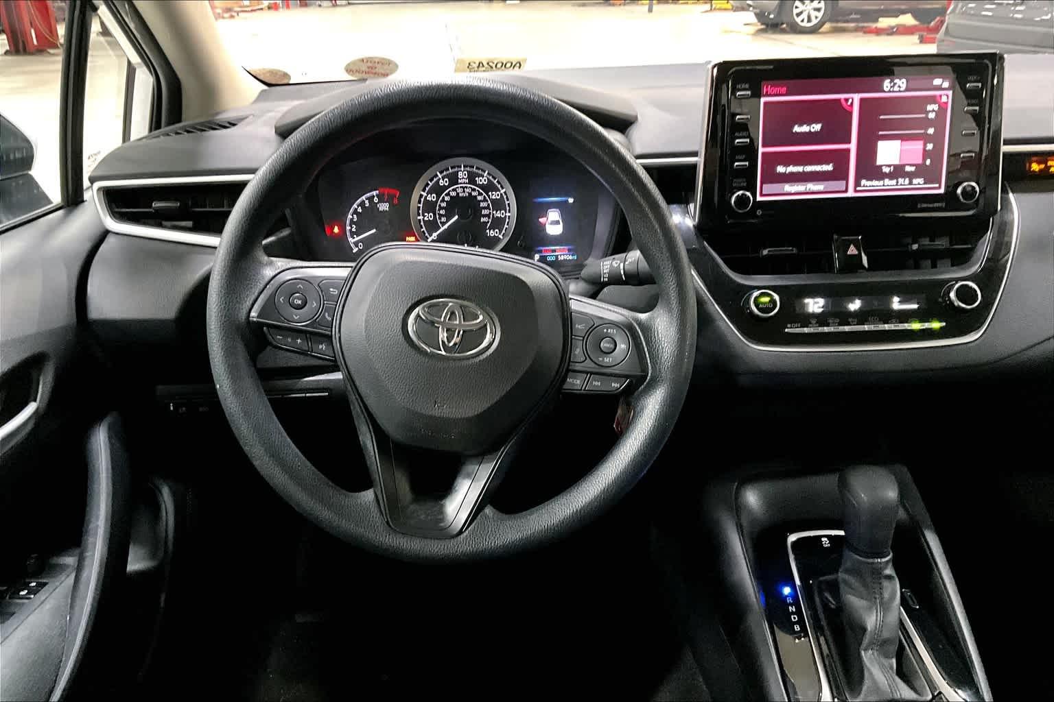 2021 Toyota Corolla LE - Photo 7