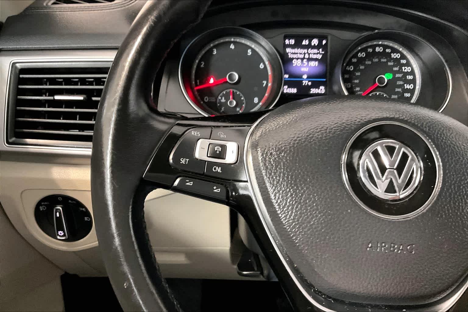 2018 Volkswagen Atlas 3.6L V6 SE - Photo 23