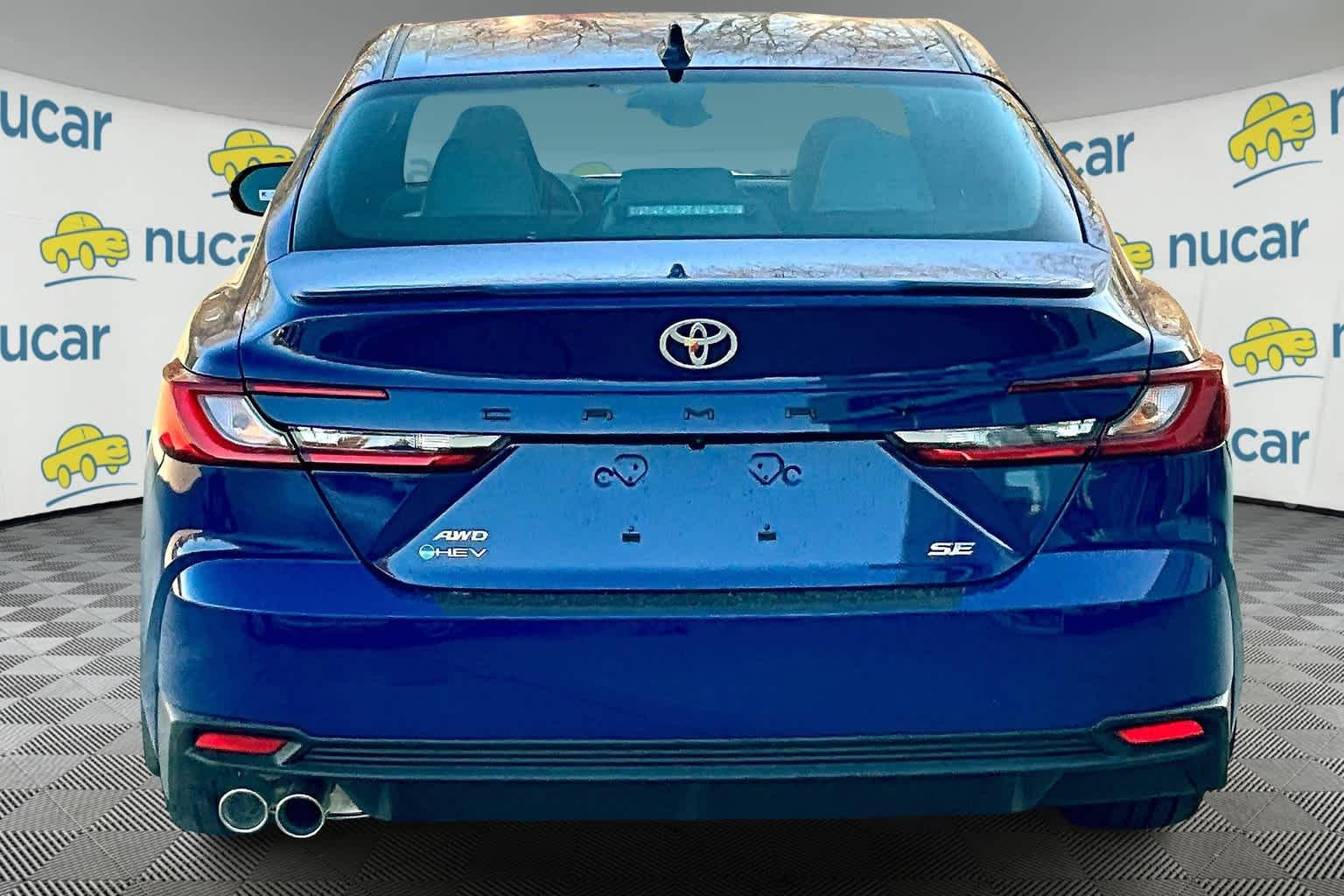 2025 Toyota Camry SE - Photo 5