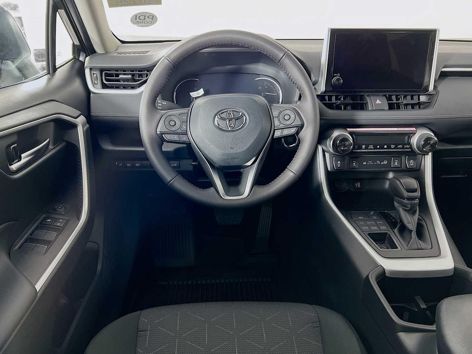 2024 Toyota RAV4 XLE - Photo 15