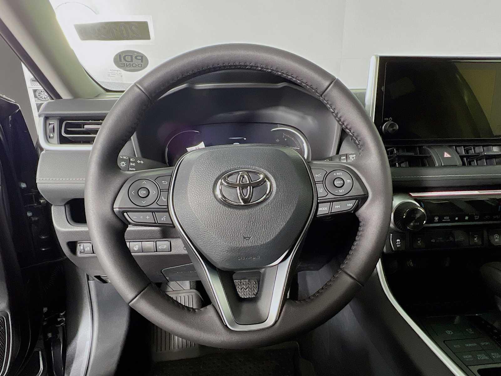 2024 Toyota RAV4 XLE - Photo 7