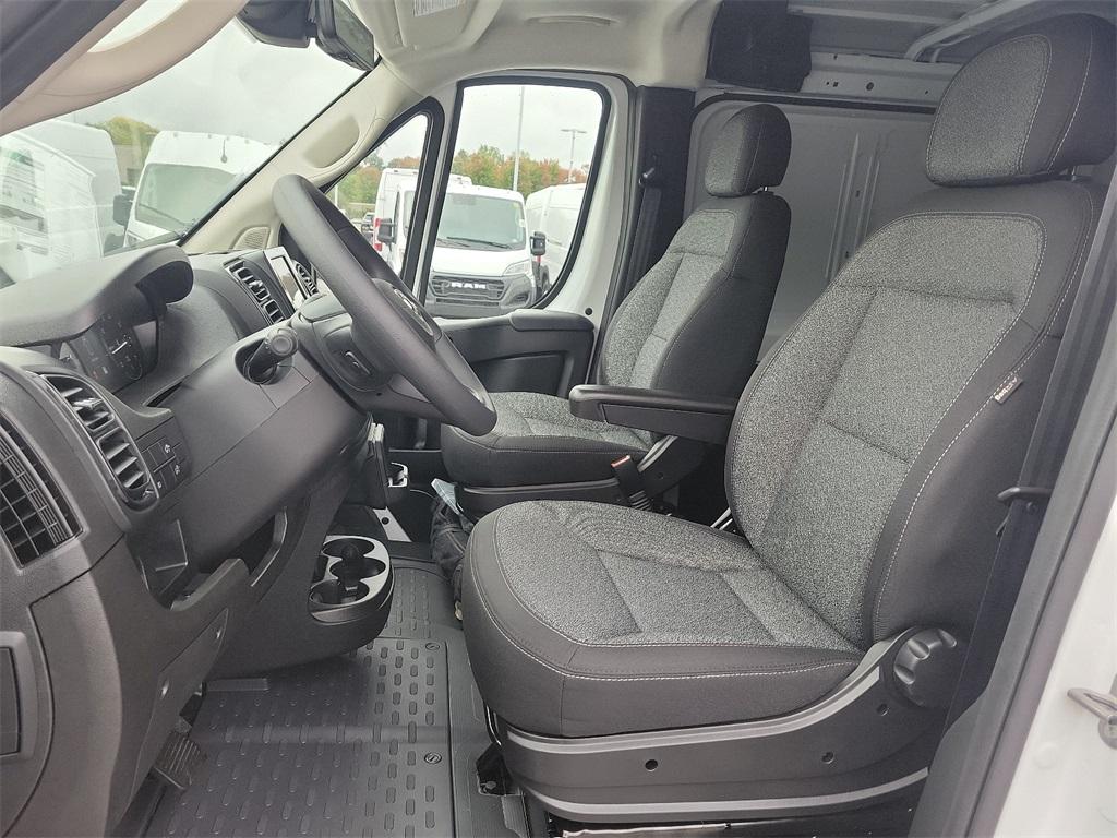 2024 Ram ProMaster 1500 Low Roof - Photo 9