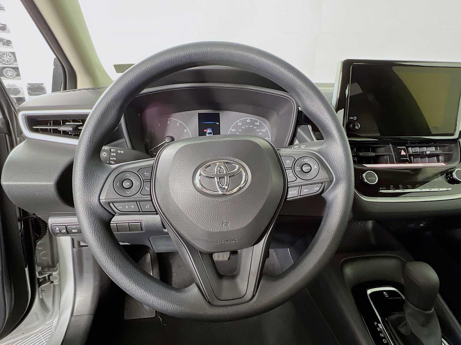 2024 Toyota Corolla LE - Photo 7