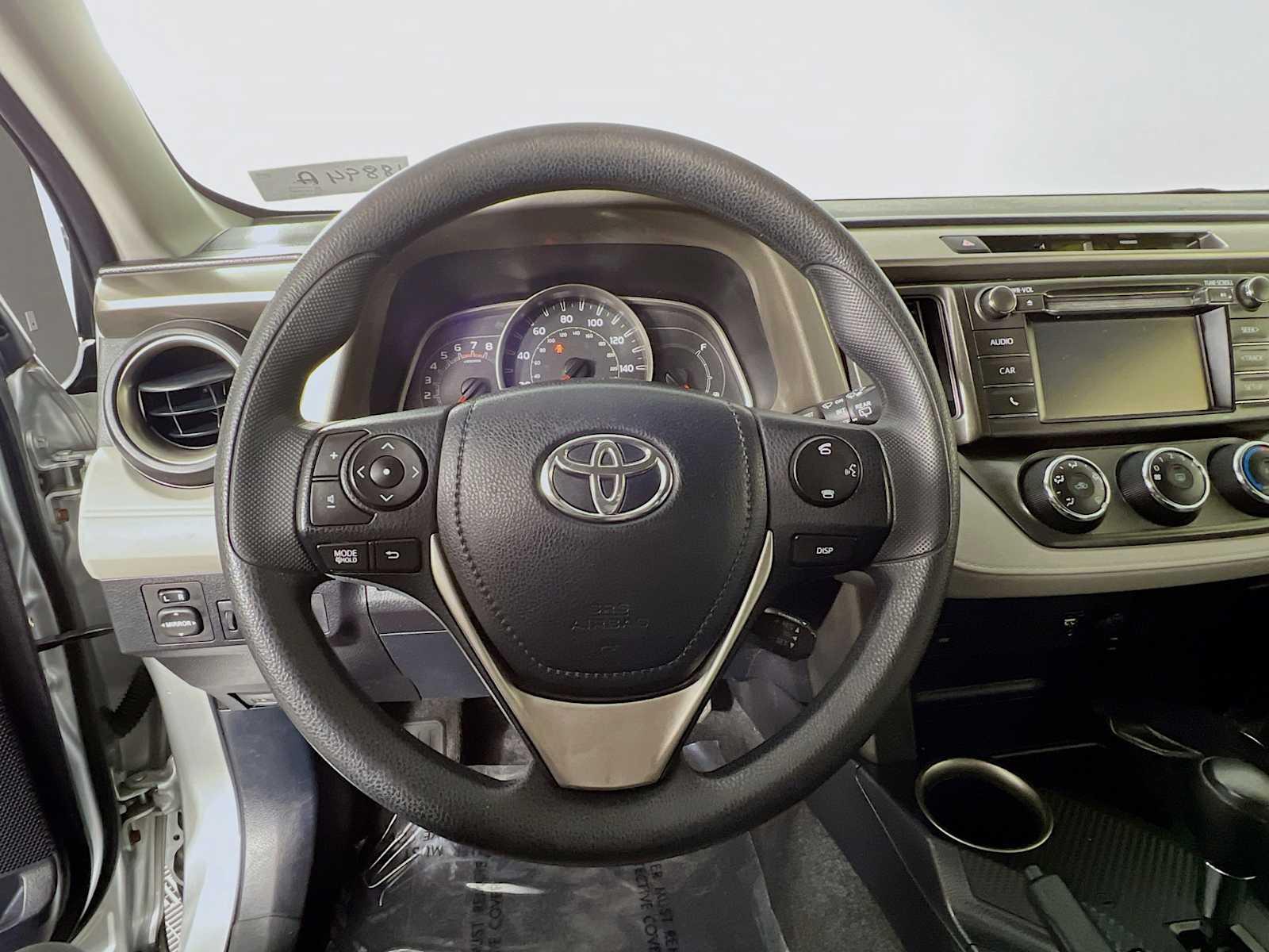 2014 Toyota RAV4 LE - Photo 11