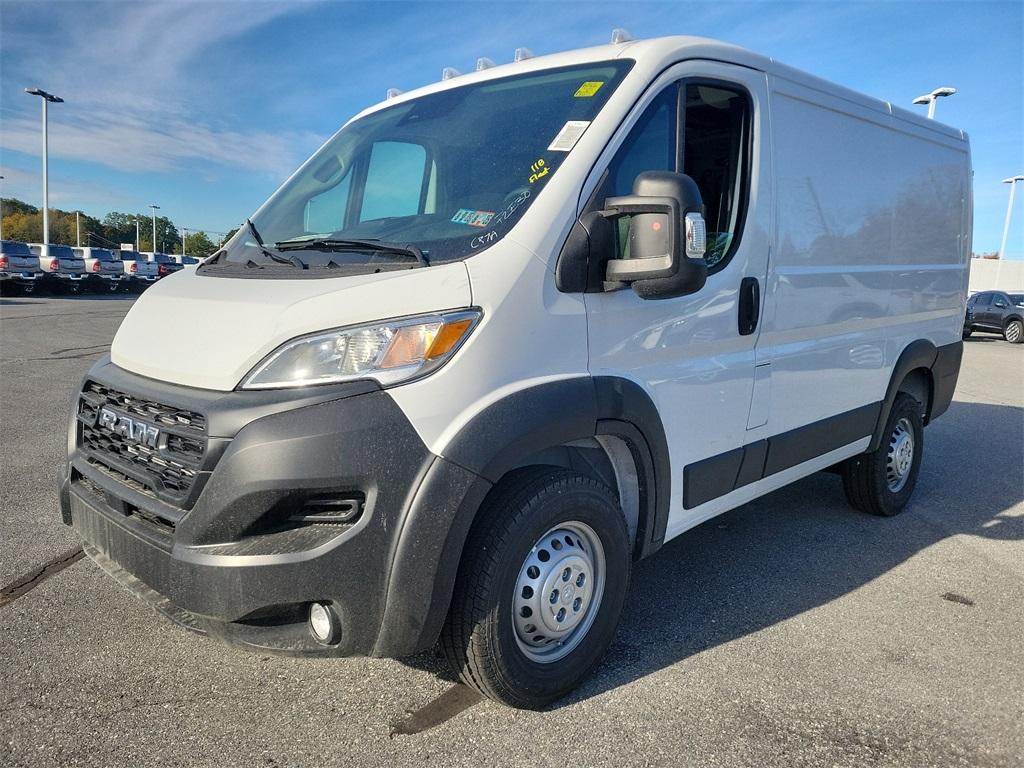 2024 Ram ProMaster 1500 Low Roof - Photo 2