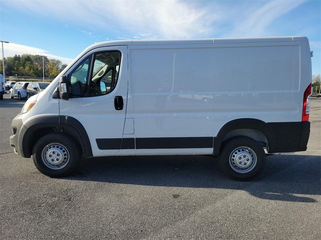 2024 Ram ProMaster 1500 Low Roof - Photo 3