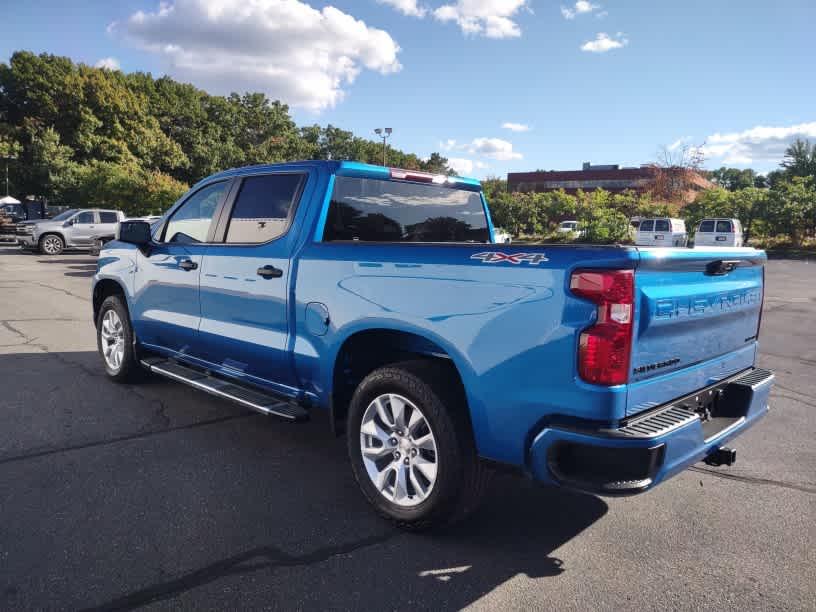 2022 Chevrolet Silverado 1500 Custom 4WD Crew Cab 147 - Photo 5