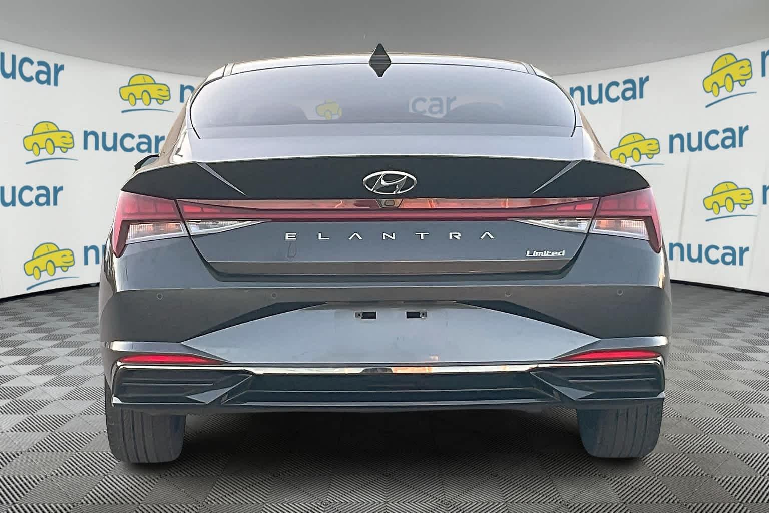 2022 Hyundai Elantra Limited - Photo 5