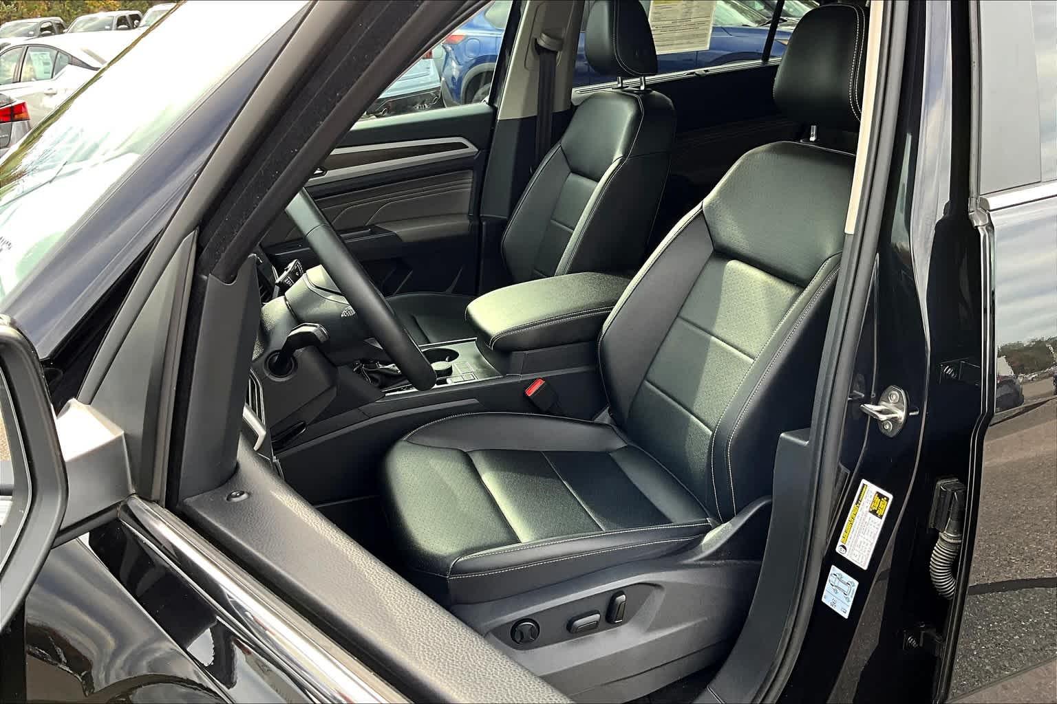 2021 Volkswagen Atlas 3.6L V6 SE w/Technology - Photo 10