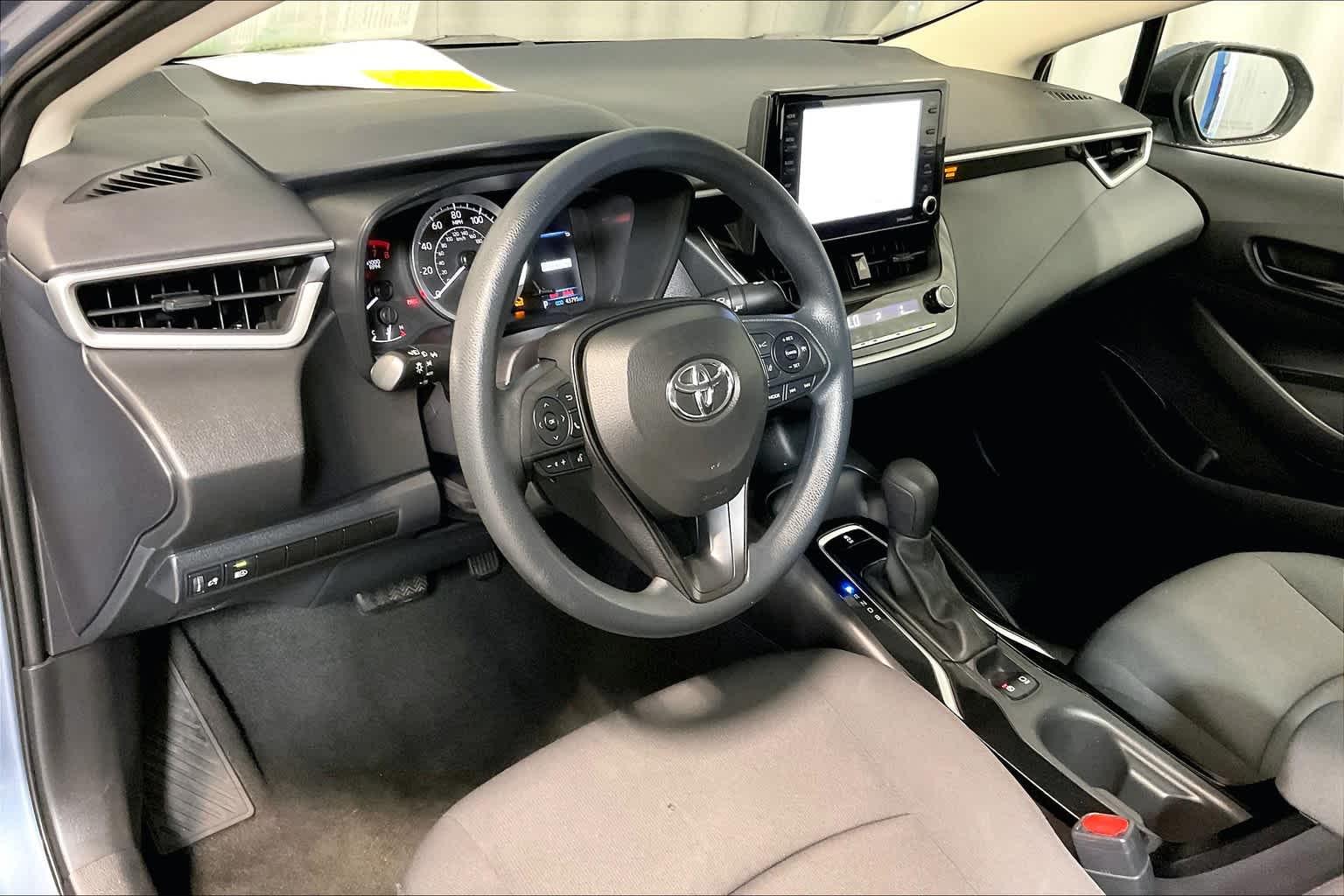 2022 Toyota Corolla LE - Photo 8