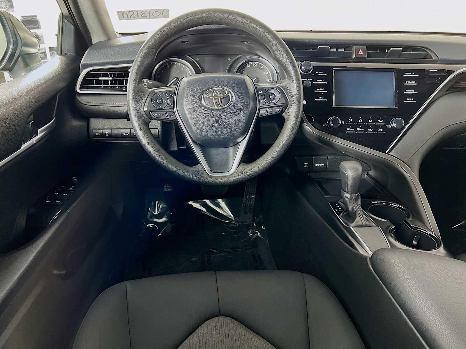 2018 Toyota Camry LE - Photo 21