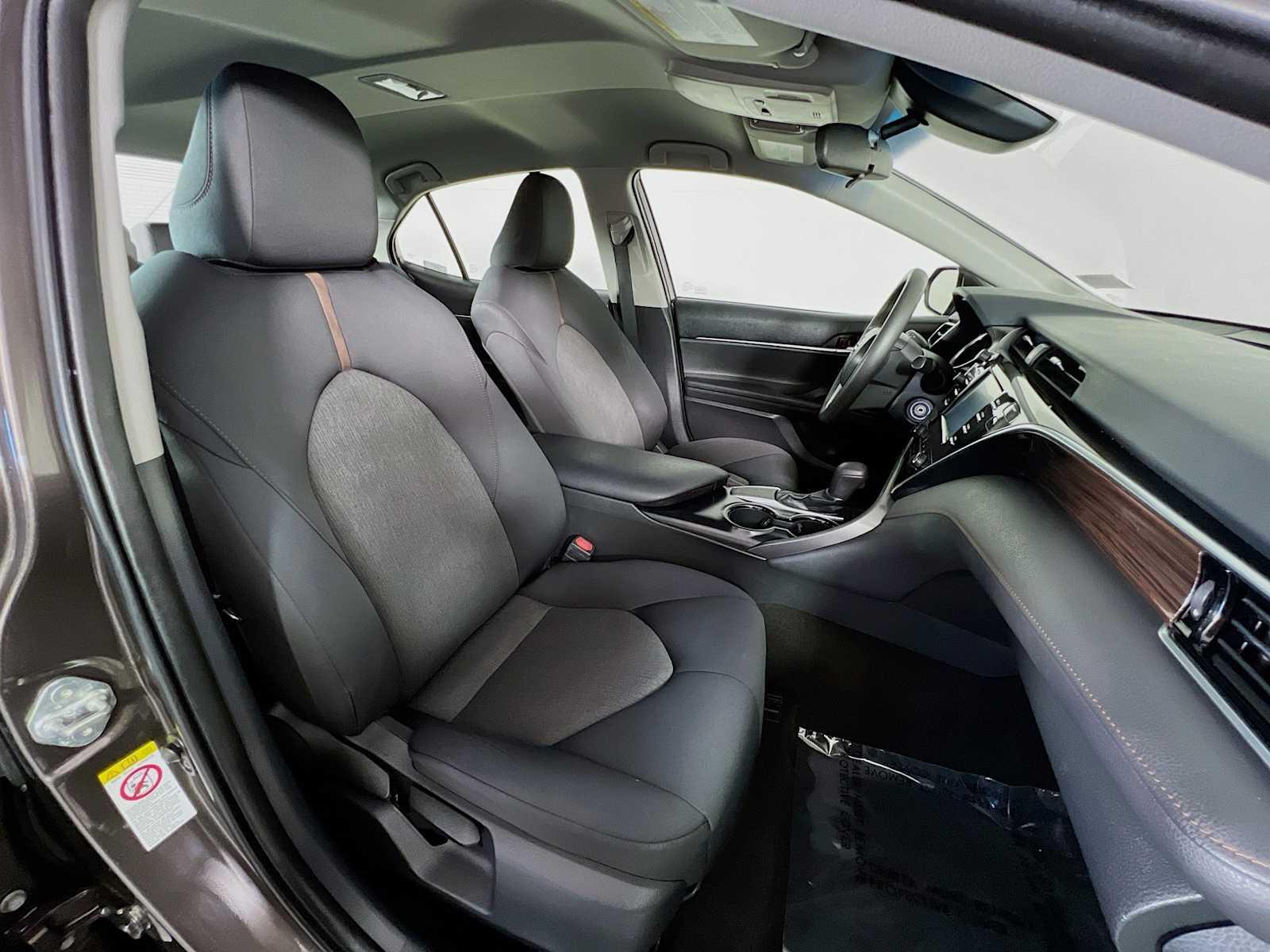 2018 Toyota Camry LE - Photo 26