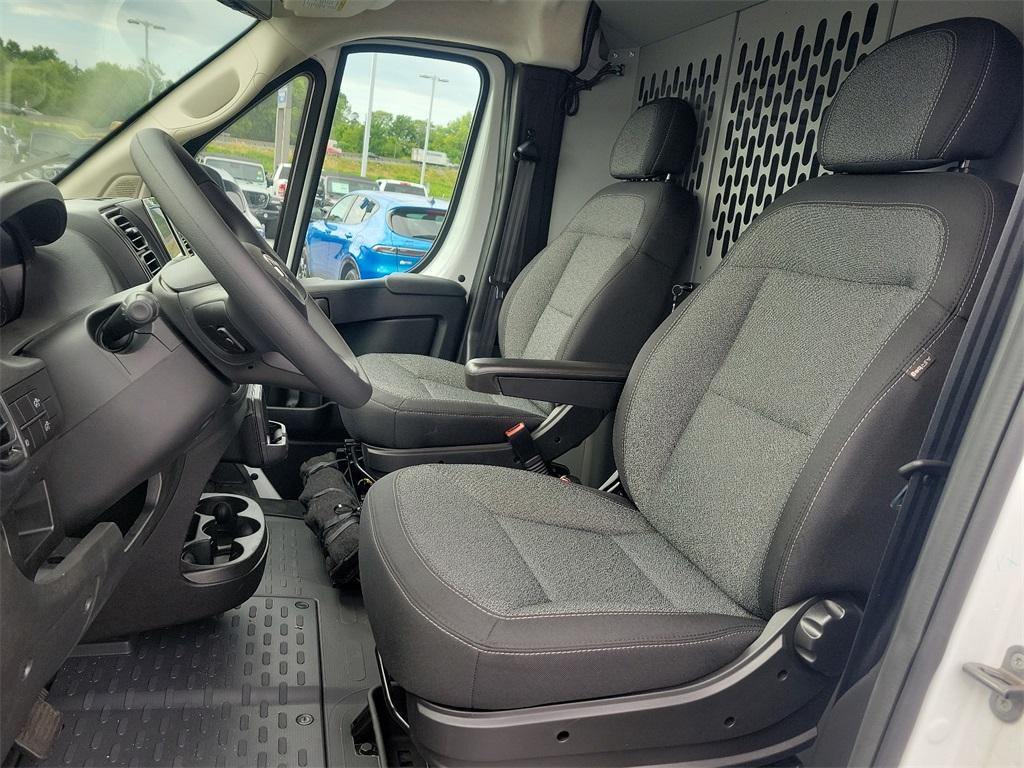 2024 Ram ProMaster 2500 High Roof - Photo 7