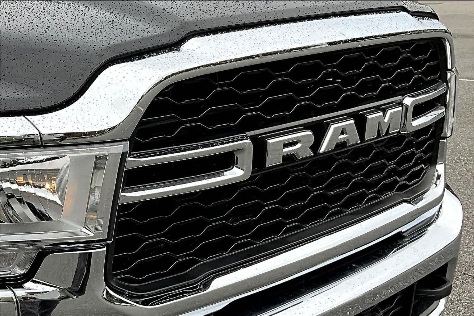 2023 Ram 2500 Tradesman 4x4 Crew Cab 64 Box - Photo 32