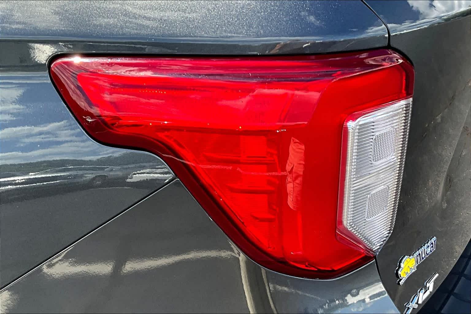 2020 Ford Explorer XLT - Photo 32