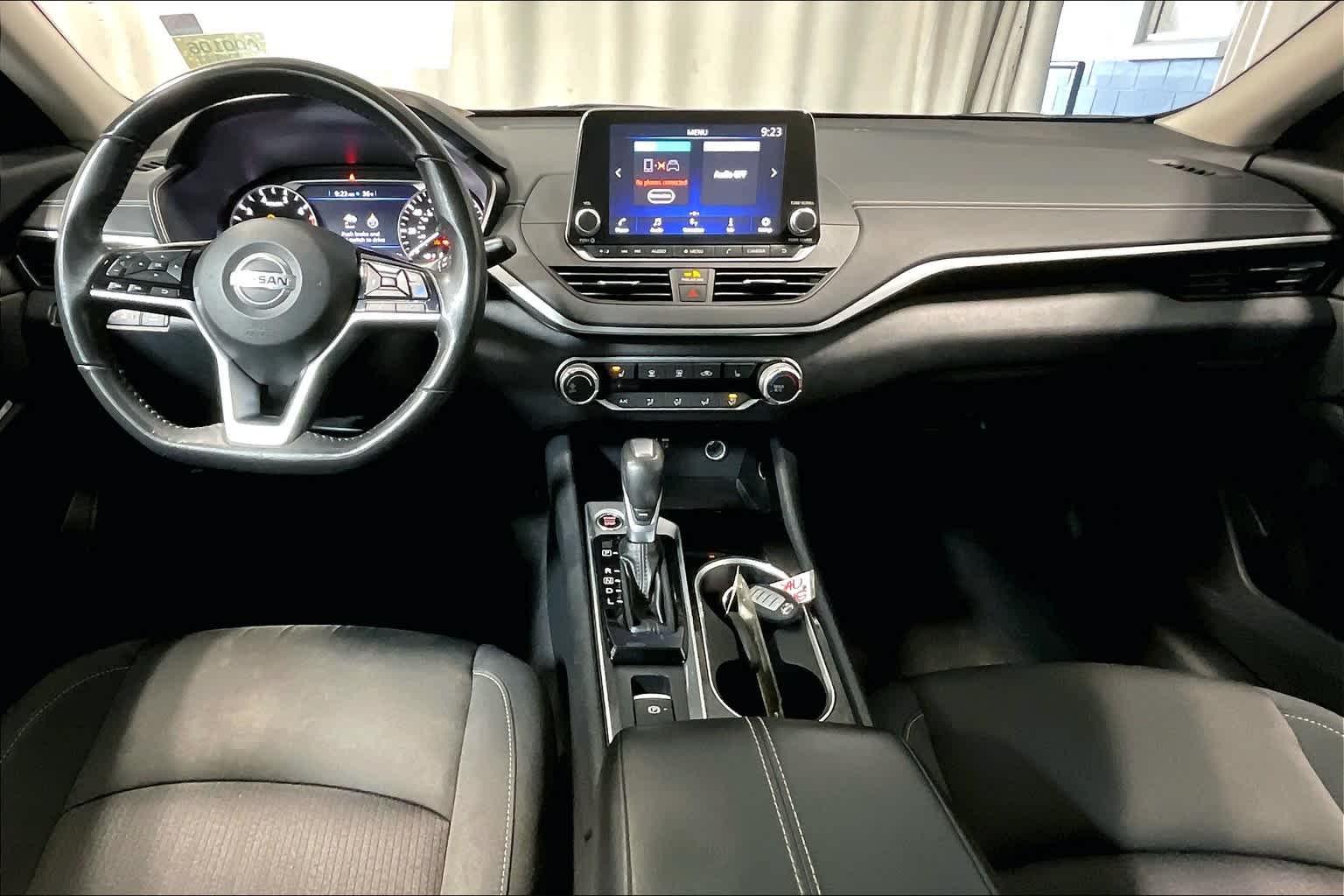 2021 Nissan Altima 2.5 SV - Photo 21