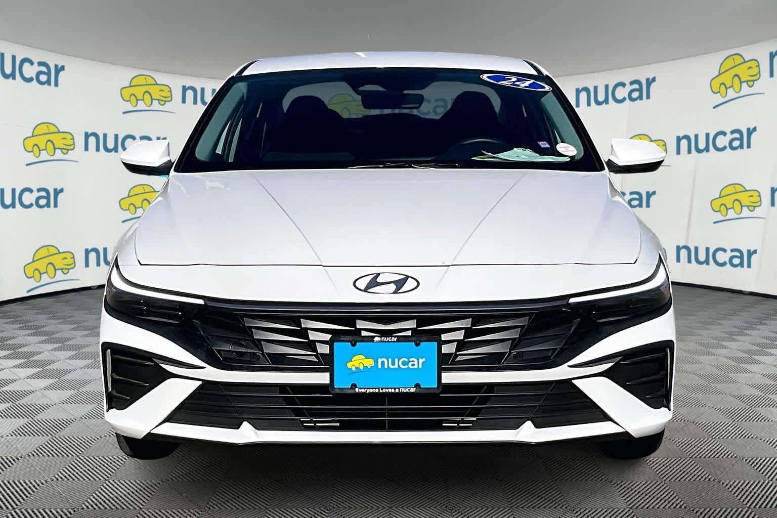 2024 Hyundai Elantra SEL - Photo 2