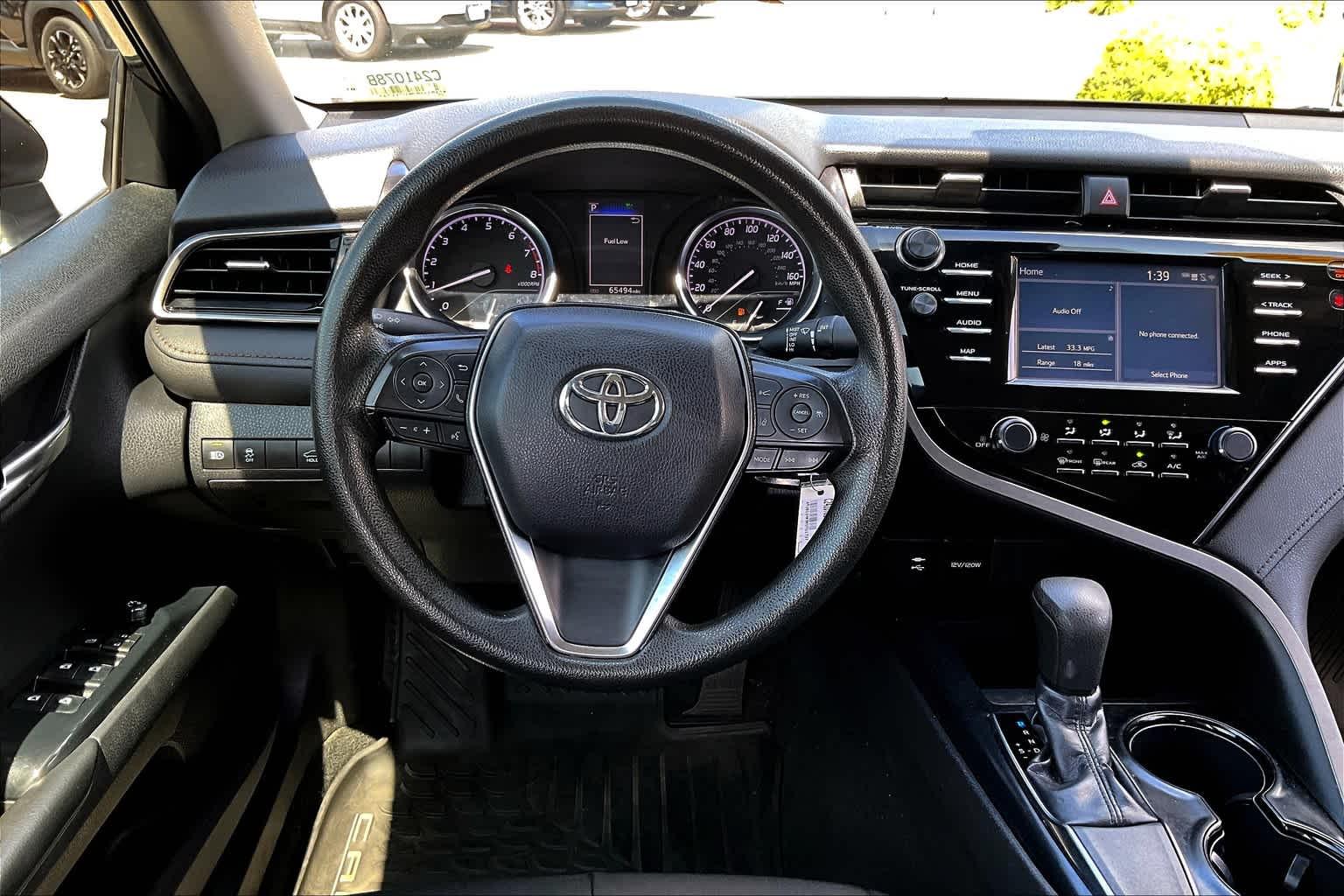 2019 Toyota Camry LE - Photo 17