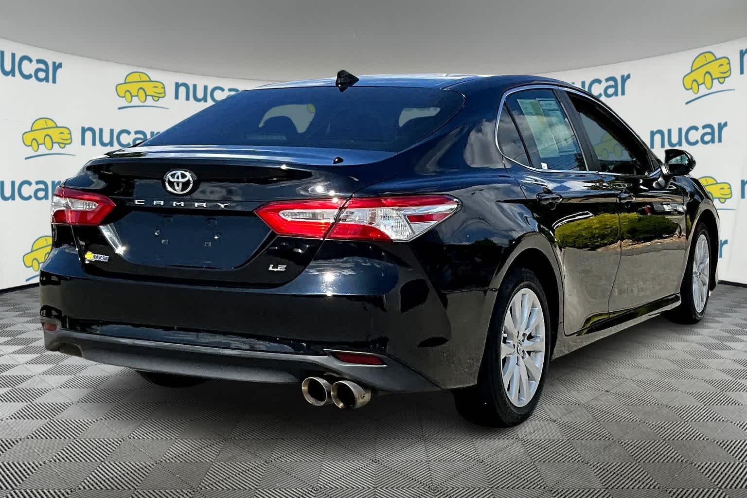 2019 Toyota Camry LE - Photo 6