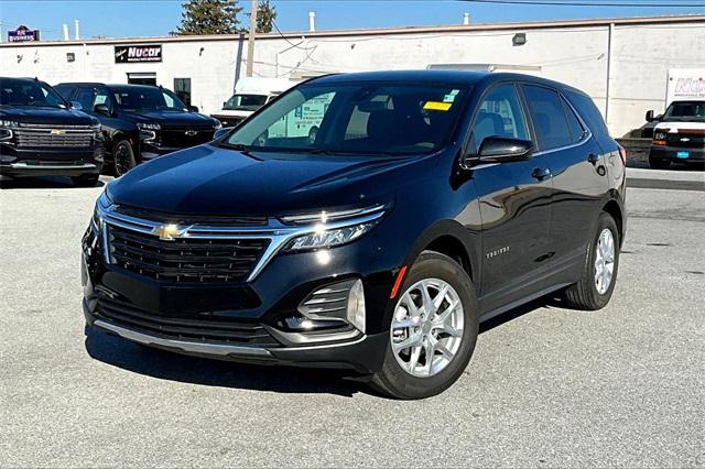 2022 Chevrolet Equinox LT - Photo 2