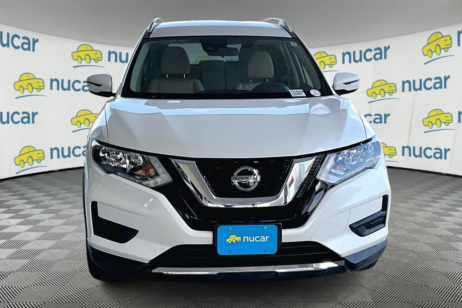 2019 Nissan Rogue SV - Photo 2