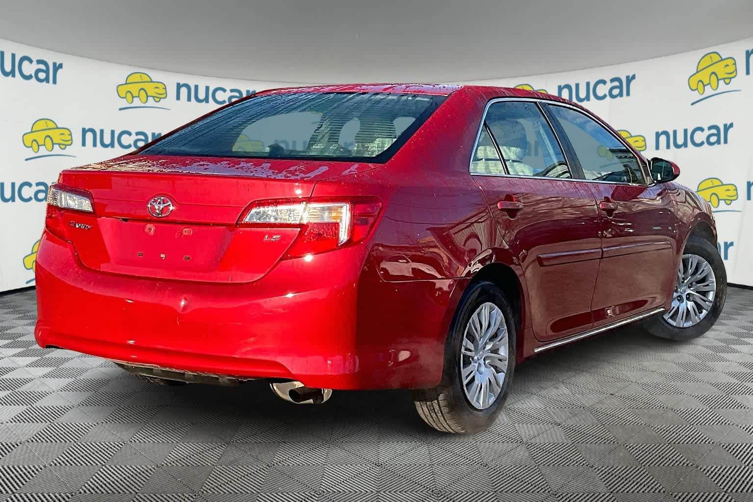 2014 Toyota Camry LE - Photo 6