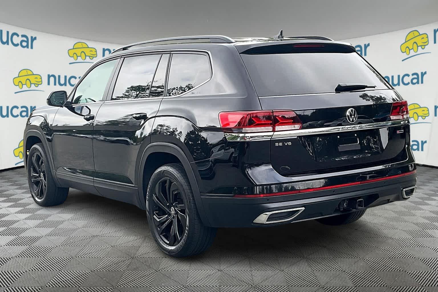 2022 Volkswagen Atlas 3.6L V6 SE w/Technology - Photo 4