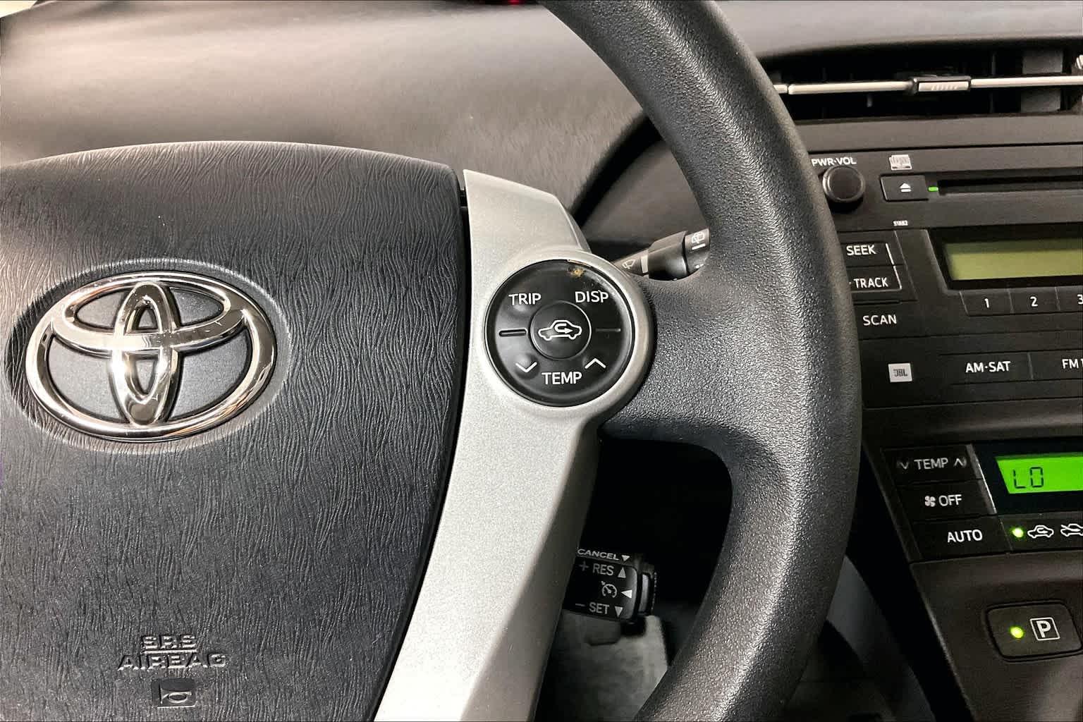 2010 Toyota Prius III - Photo 23