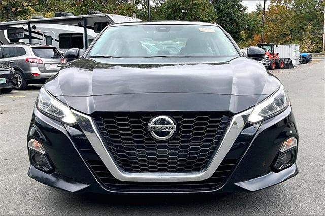 2021 Nissan Altima 2.5 Platinum - Photo 2