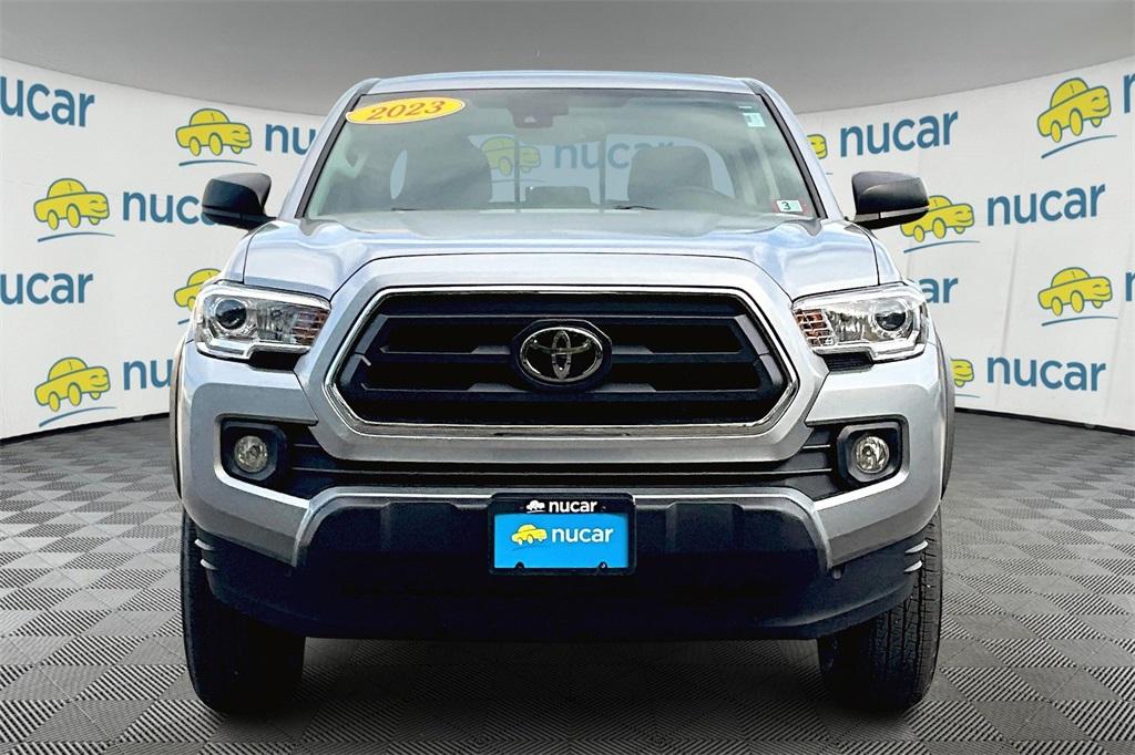 2023 Toyota Tacoma SR5 - Photo 2