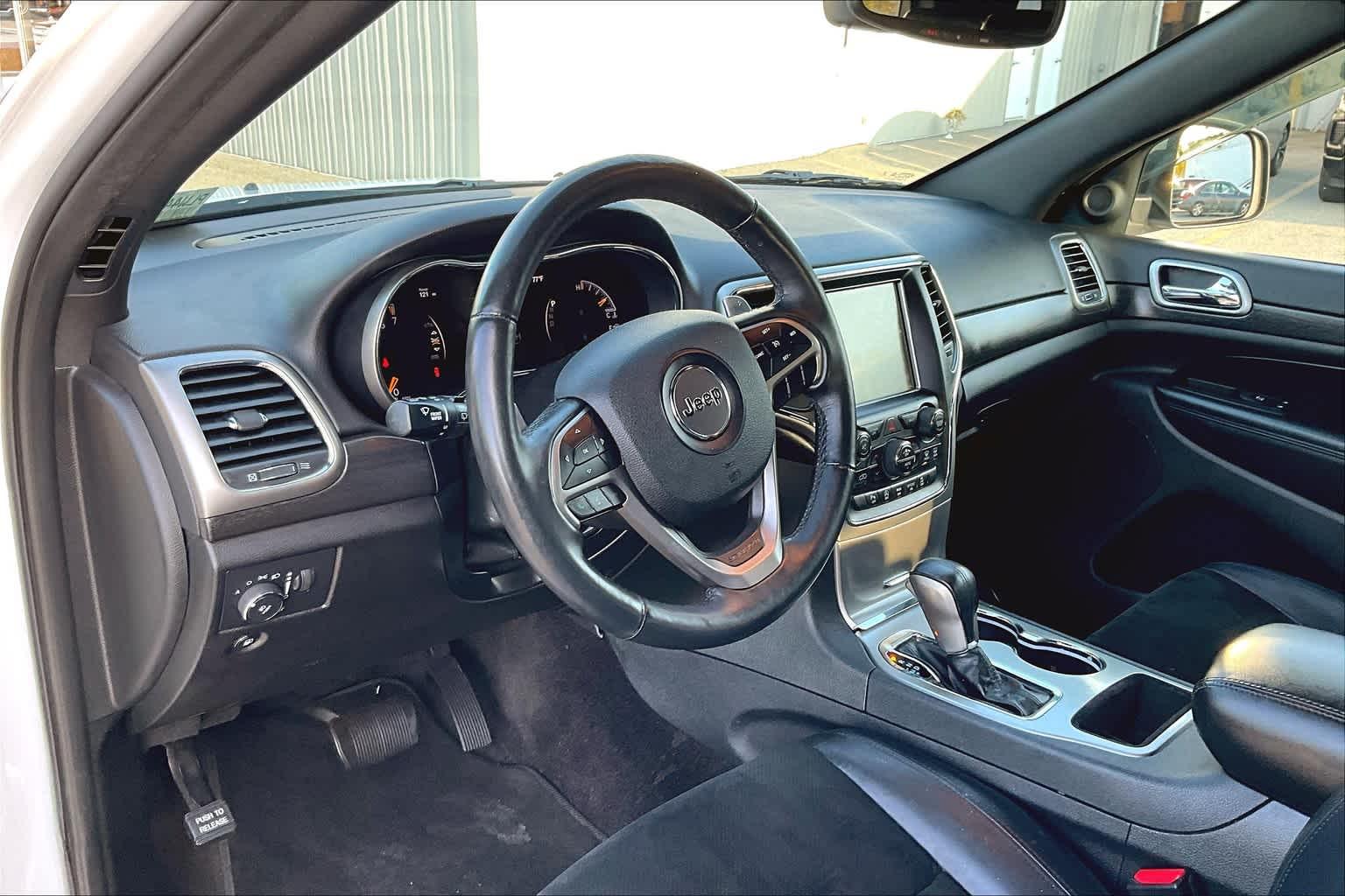 2017 Jeep Grand Cherokee Altitude - Photo 8