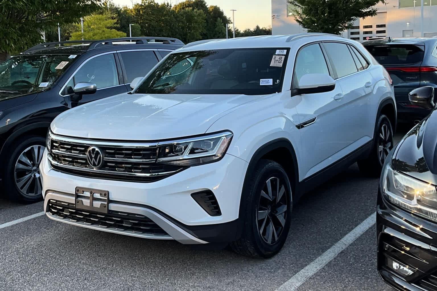 2022 Volkswagen Atlas Cross Sport 2.0T SE - Photo 3