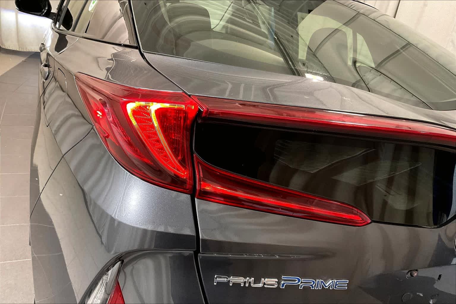 2018 Toyota Prius Prime Premium - Photo 33