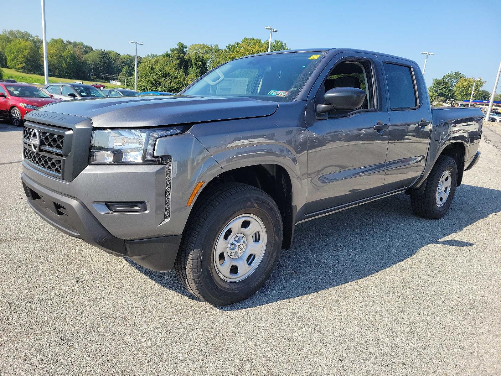 2024 Nissan Frontier S Crew Cab 4x4 - Photo 2